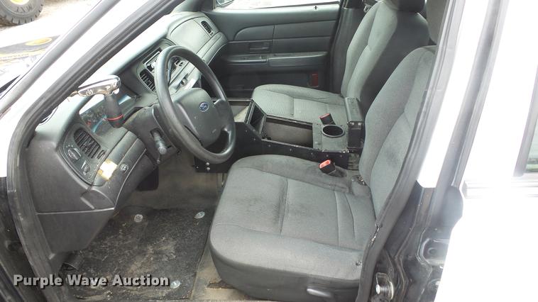 image for item DC1267 2011 Ford Crown Victoria Police Interceptor