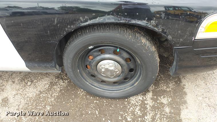 image for item DC1267 2011 Ford Crown Victoria Police Interceptor