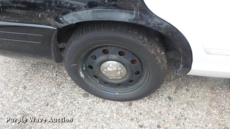 image for item DC1267 2011 Ford Crown Victoria Police Interceptor