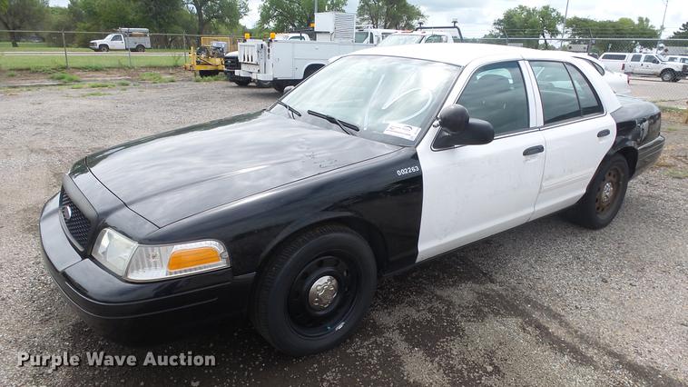 image for item DC1269 2010 Ford Crown Victoria Police Interceptor