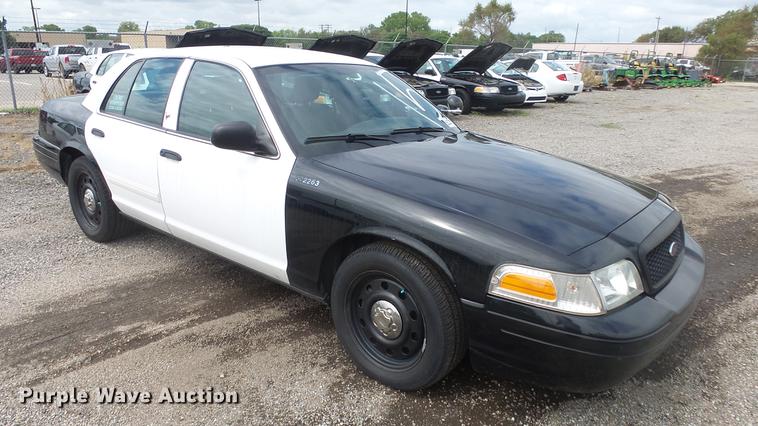 image for item DC1269 2010 Ford Crown Victoria Police Interceptor