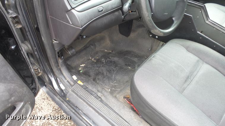 image for item DC1269 2010 Ford Crown Victoria Police Interceptor