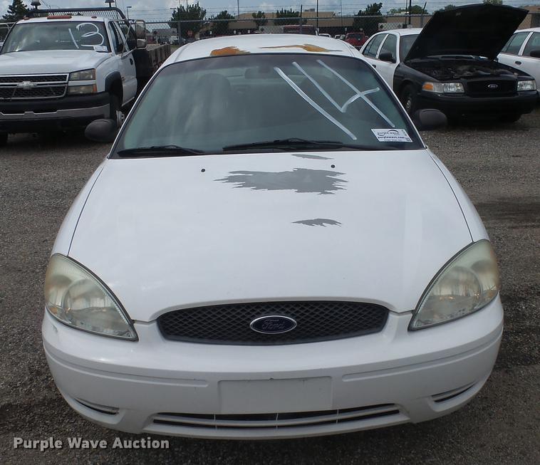 image for item DC1270 2006 Ford Taurus SE