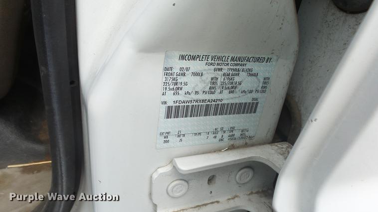 image for item DC1272 2008 Ford F550 Super Duty XL Crew Cab utility truck