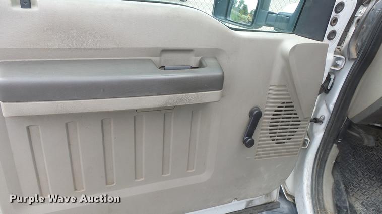 image for item DC1272 2008 Ford F550 Super Duty XL Crew Cab utility truck