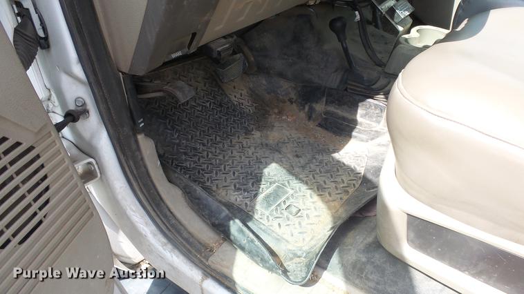 image for item DC1272 2008 Ford F550 Super Duty XL Crew Cab utility truck