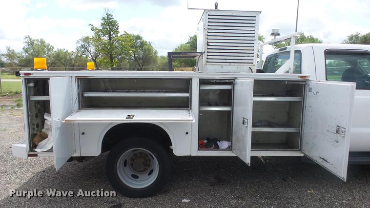 image for item DC1272 2008 Ford F550 Super Duty XL Crew Cab utility truck