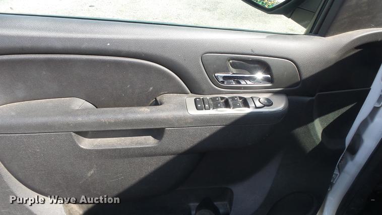 image for item DC1274 2013 Chevrolet Tahoe SUV