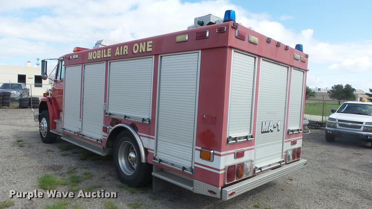 image for item DC1275 1998 Freightliner FL106 Business Class Mobile Air One emergency response truck