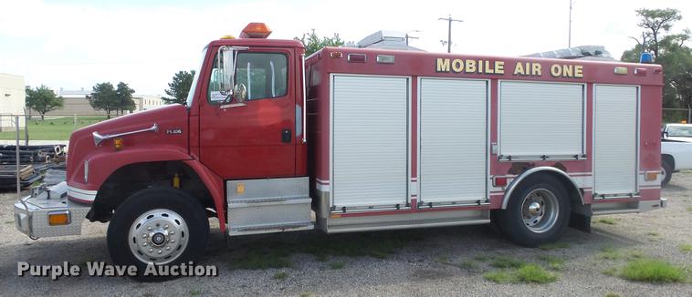 image for item DC1275 1998 Freightliner FL106 Business Class Mobile Air One emergency response truck