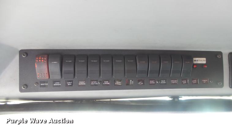 image for item DC1275 1998 Freightliner FL106 Business Class Mobile Air One emergency response truck