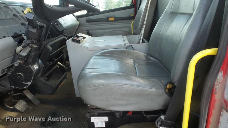 image for item DC1275 1998 Freightliner FL106 Business Class Mobile Air One emergency response truck