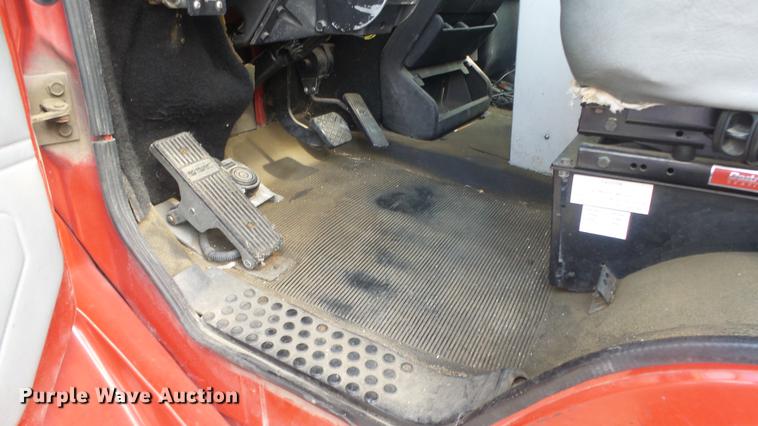 image for item DC1275 1998 Freightliner FL106 Business Class Mobile Air One emergency response truck