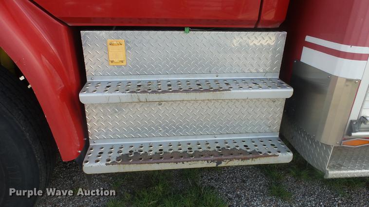 image for item DC1275 1998 Freightliner FL106 Business Class Mobile Air One emergency response truck