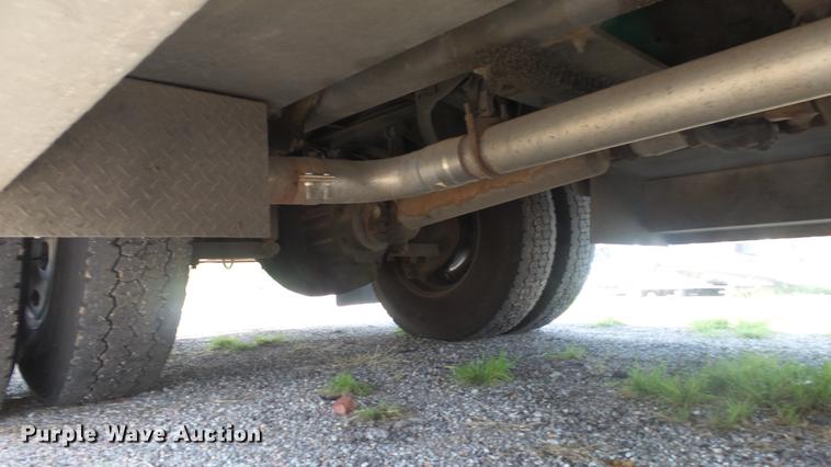 image for item DC1275 1998 Freightliner FL106 Business Class Mobile Air One emergency response truck