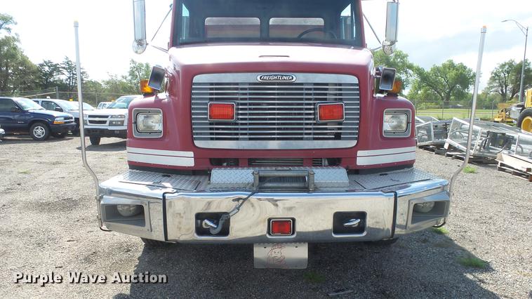 image for item DC1275 1998 Freightliner FL106 Business Class Mobile Air One emergency response truck