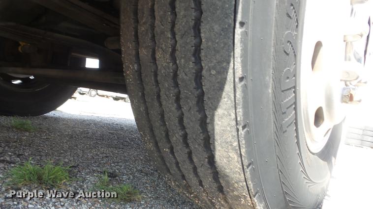 image for item DC1275 1998 Freightliner FL106 Business Class Mobile Air One emergency response truck