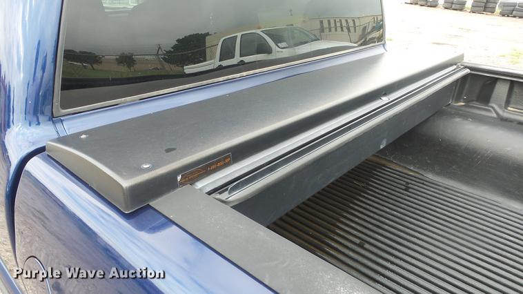 image for item DC1282 2003 Chevrolet S10 LS Crew Cab pickup truck