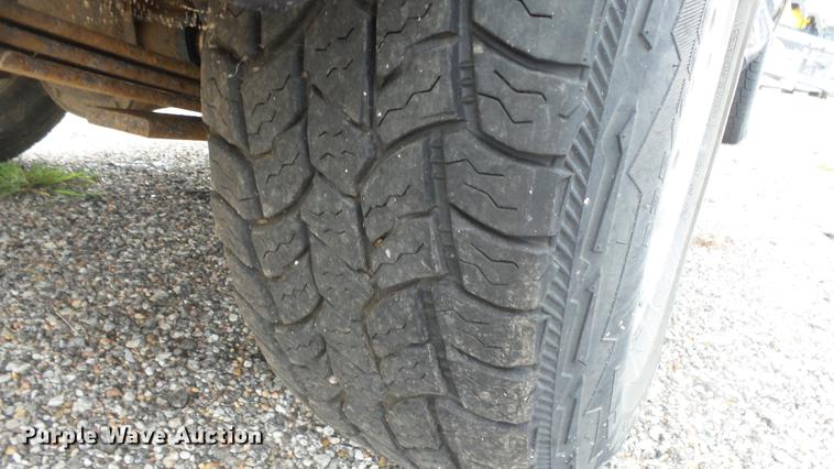 image for item DC1282 2003 Chevrolet S10 LS Crew Cab pickup truck