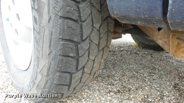 image for item DC1282 2003 Chevrolet S10 LS Crew Cab pickup truck