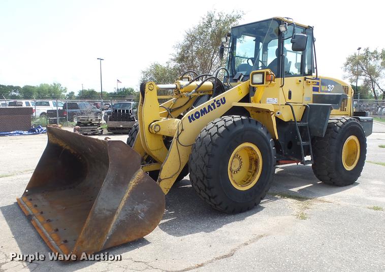 image for item DC1284 2007 Komatsu WA320-5L wheel loader