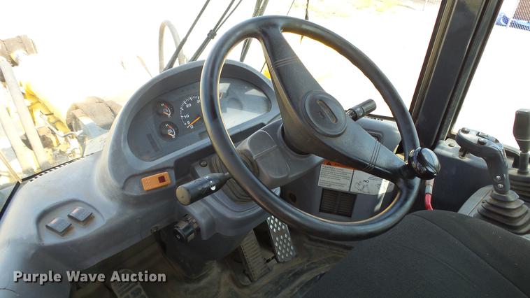 image for item DC1284 2007 Komatsu WA320-5L wheel loader