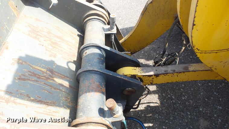 image for item DC1284 2007 Komatsu WA320-5L wheel loader