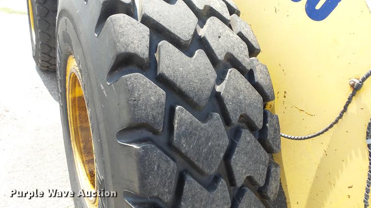 image for item DC1284 2007 Komatsu WA320-5L wheel loader