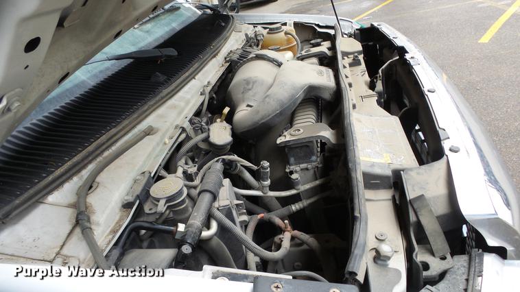 image for item DC3234 2009 Ford E450 Super Duty shuttle bus