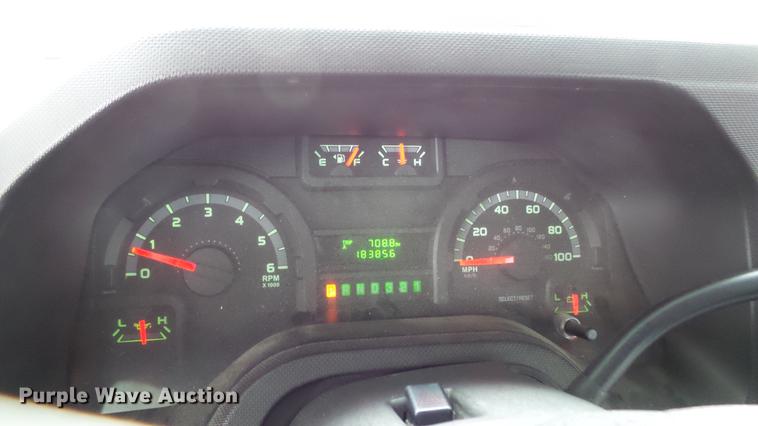 image for item DC3234 2009 Ford E450 Super Duty shuttle bus