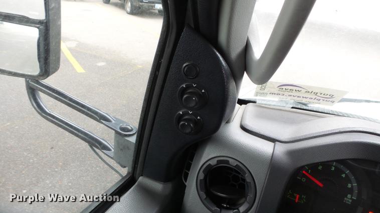 image for item DC3234 2009 Ford E450 Super Duty shuttle bus