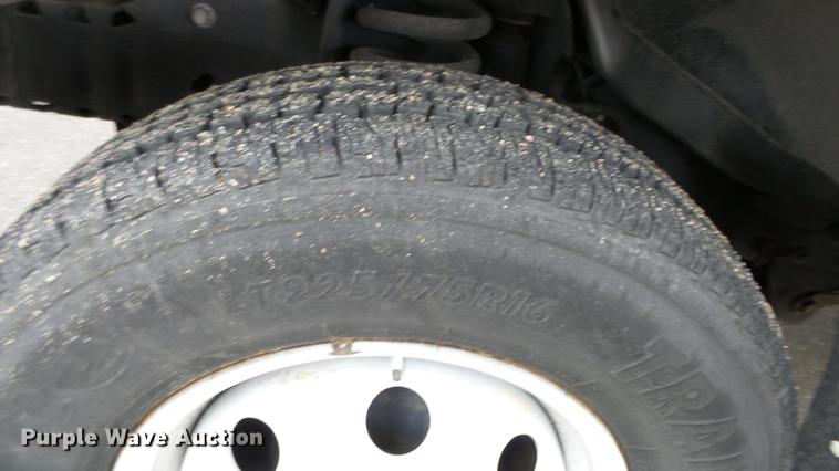 image for item DC3234 2009 Ford E450 Super Duty shuttle bus