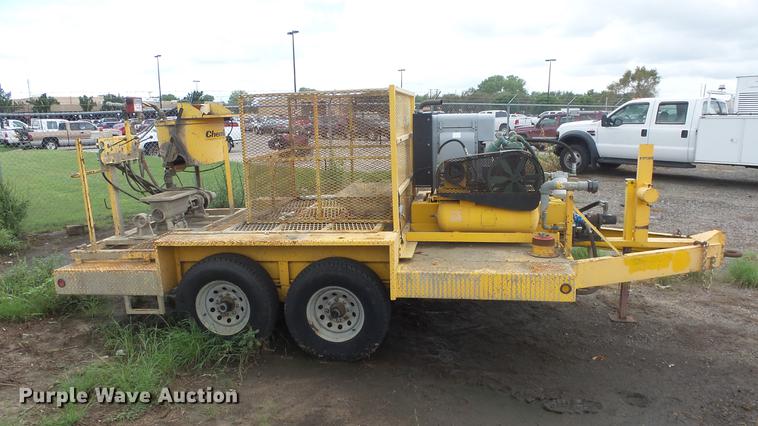 image for item DF4315 2008 Quadex Spray Master grout machine