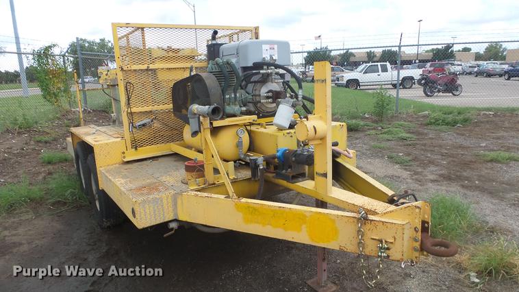 image for item DF4315 2008 Quadex Spray Master grout machine