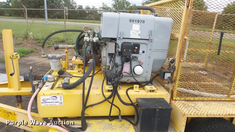 image for item DF4315 2008 Quadex Spray Master grout machine