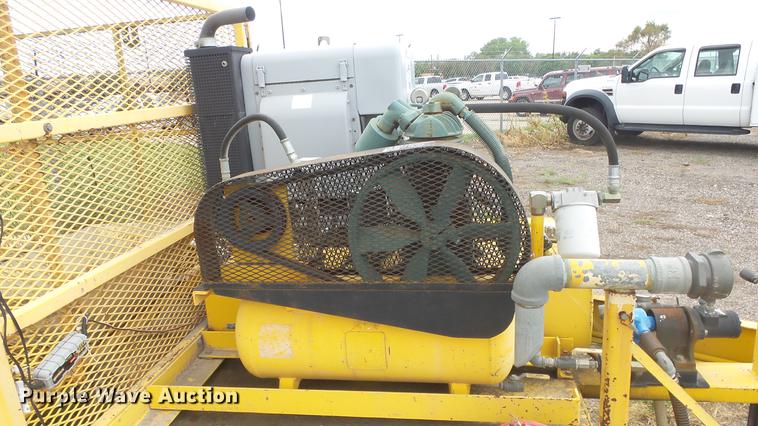 image for item DF4315 2008 Quadex Spray Master grout machine