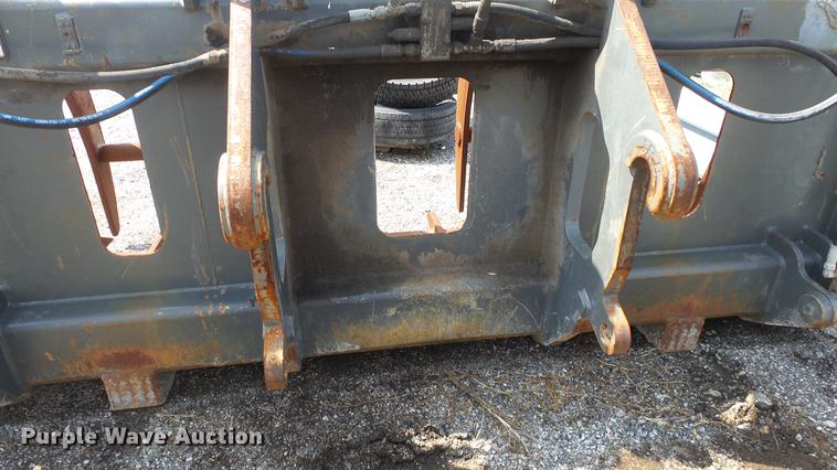 image for item EF9240 JRB WA320L-5 grapple bucket
