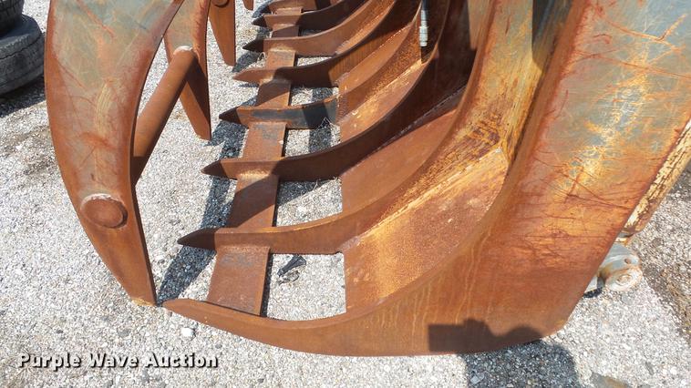 image for item EF9240 JRB WA320L-5 grapple bucket