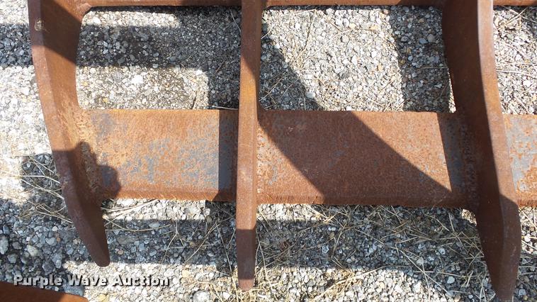 image for item EF9240 JRB WA320L-5 grapple bucket