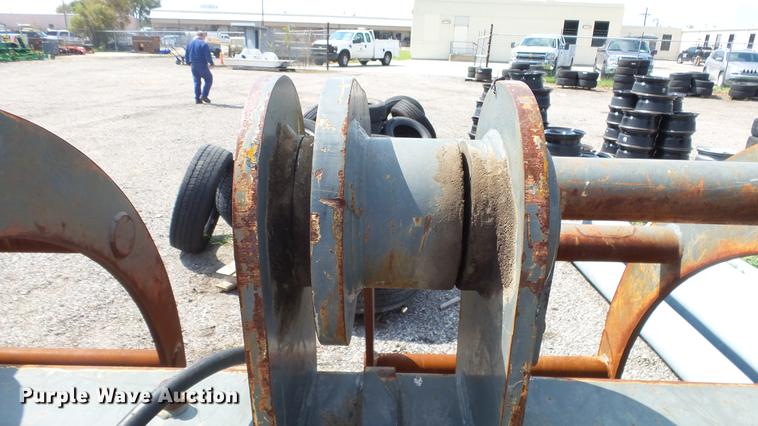 image for item EF9240 JRB WA320L-5 grapple bucket