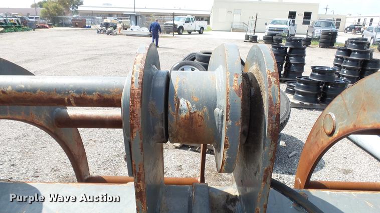 image for item EF9240 JRB WA320L-5 grapple bucket