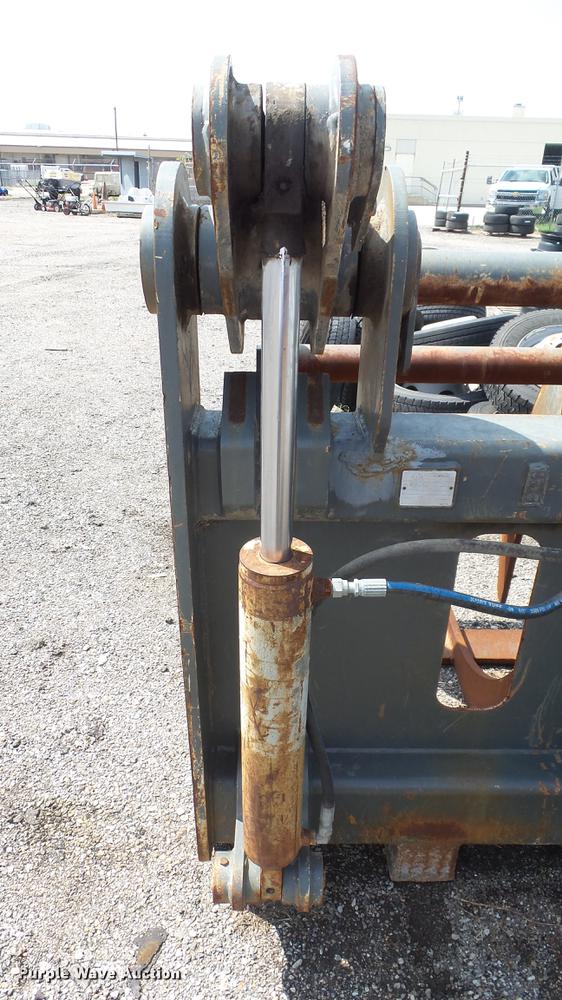 image for item EF9240 JRB WA320L-5 grapple bucket