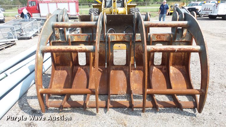 image for item EF9240 JRB WA320L-5 grapple bucket