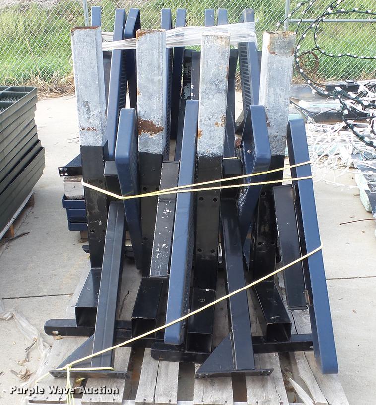 image for item ER9611 (4) picnic tables