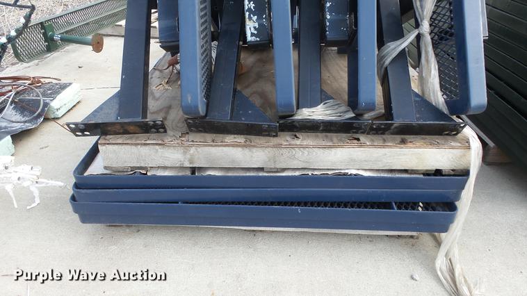 image for item ER9611 (4) picnic tables