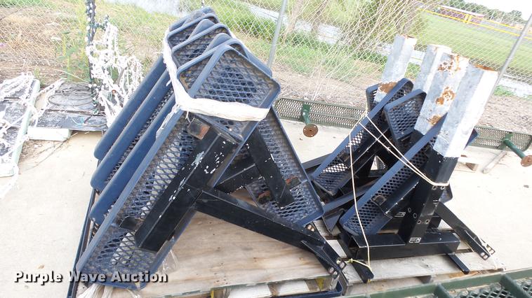 image for item ER9611 (4) picnic tables