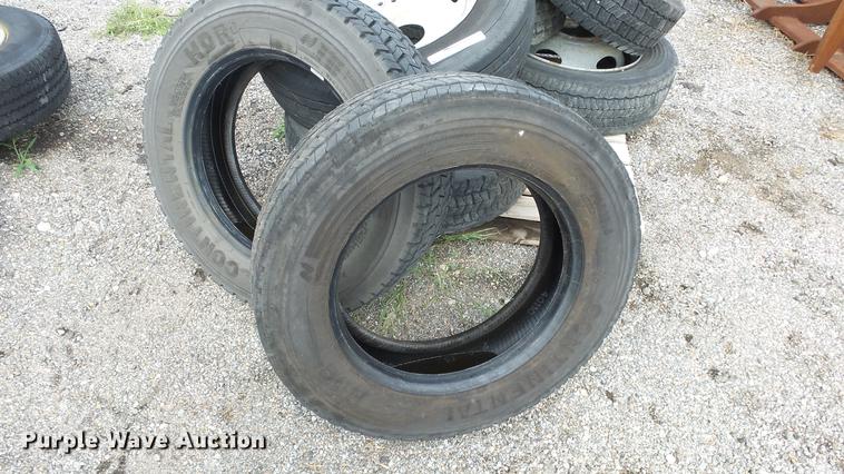 image for item ET9469 (7) 225/70R19.5 tires