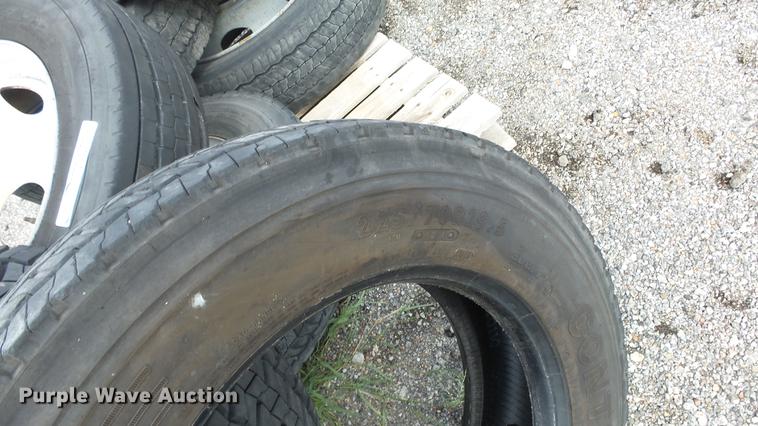 image for item ET9469 (7) 225/70R19.5 tires