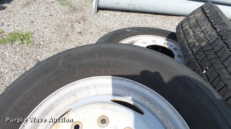 image for item ET9469 (7) 225/70R19.5 tires