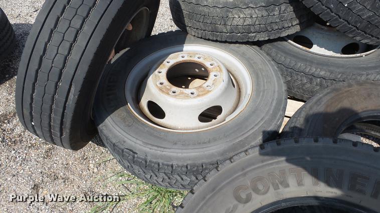 image for item ET9469 (7) 225/70R19.5 tires